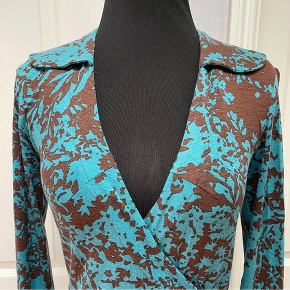 Louis Verdad Dress, Comes with brown wide leather belt, Small, Blue & Brown - Picture 7 of 16